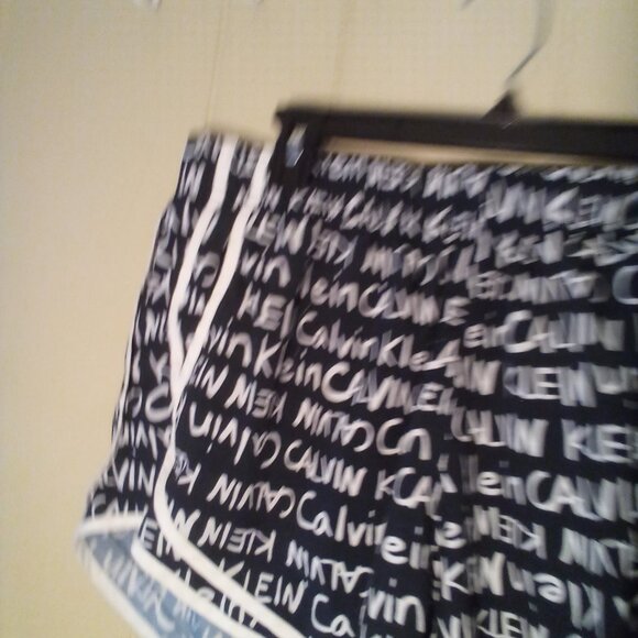 Calvin Klein Shorts Women L Athletic Active Running Spell Out Liner Black White - Picture 3 of 13